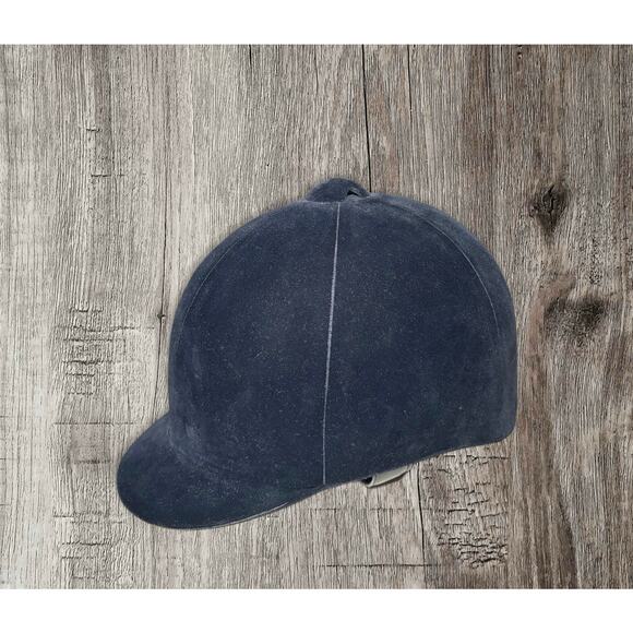 International riding helmet size 7 3/8 - Picture 2 of 4